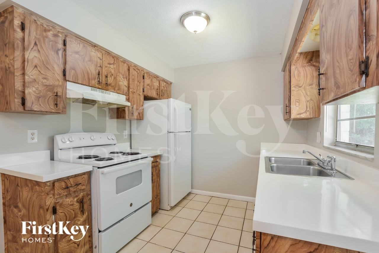 928 N Rossiter St - Photo 7 of 16