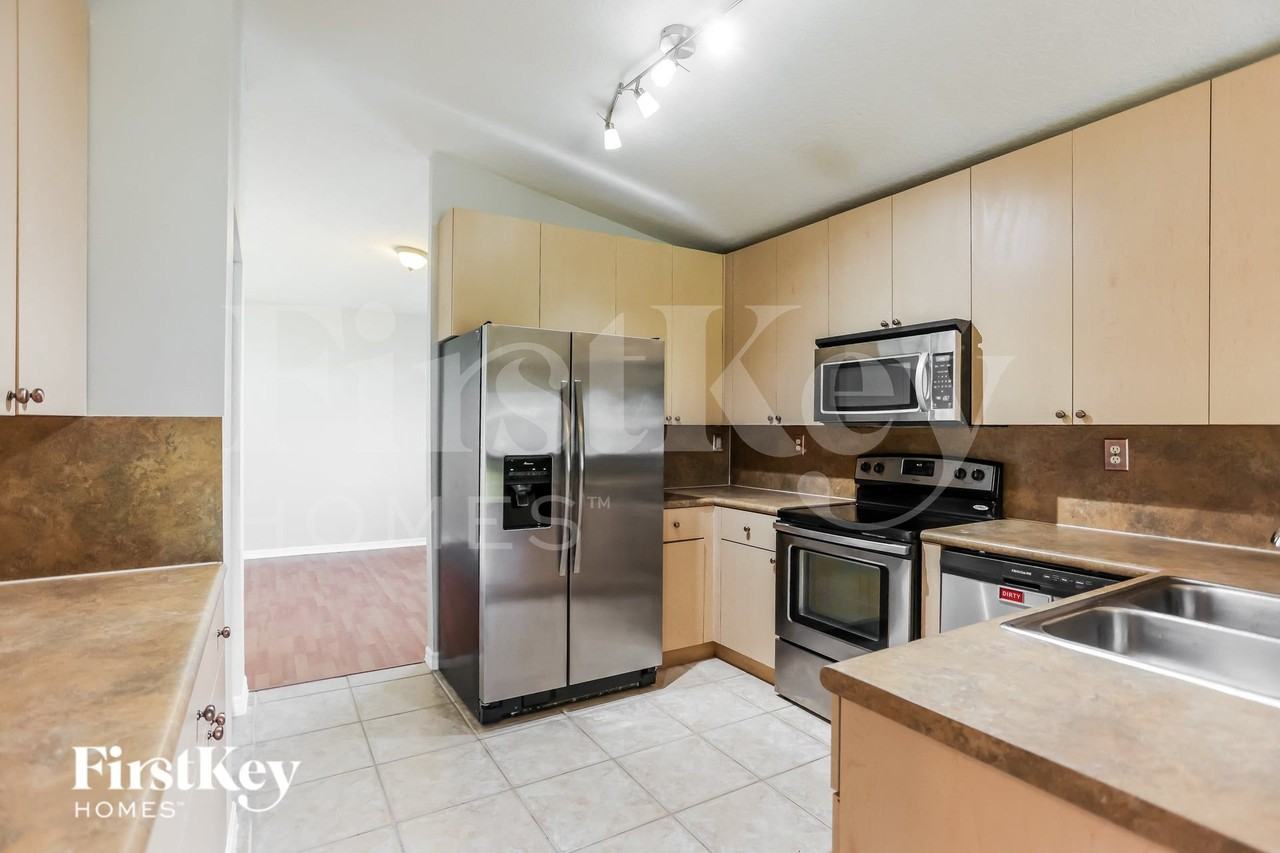 8962 Swterrace - Photo 6 of 15