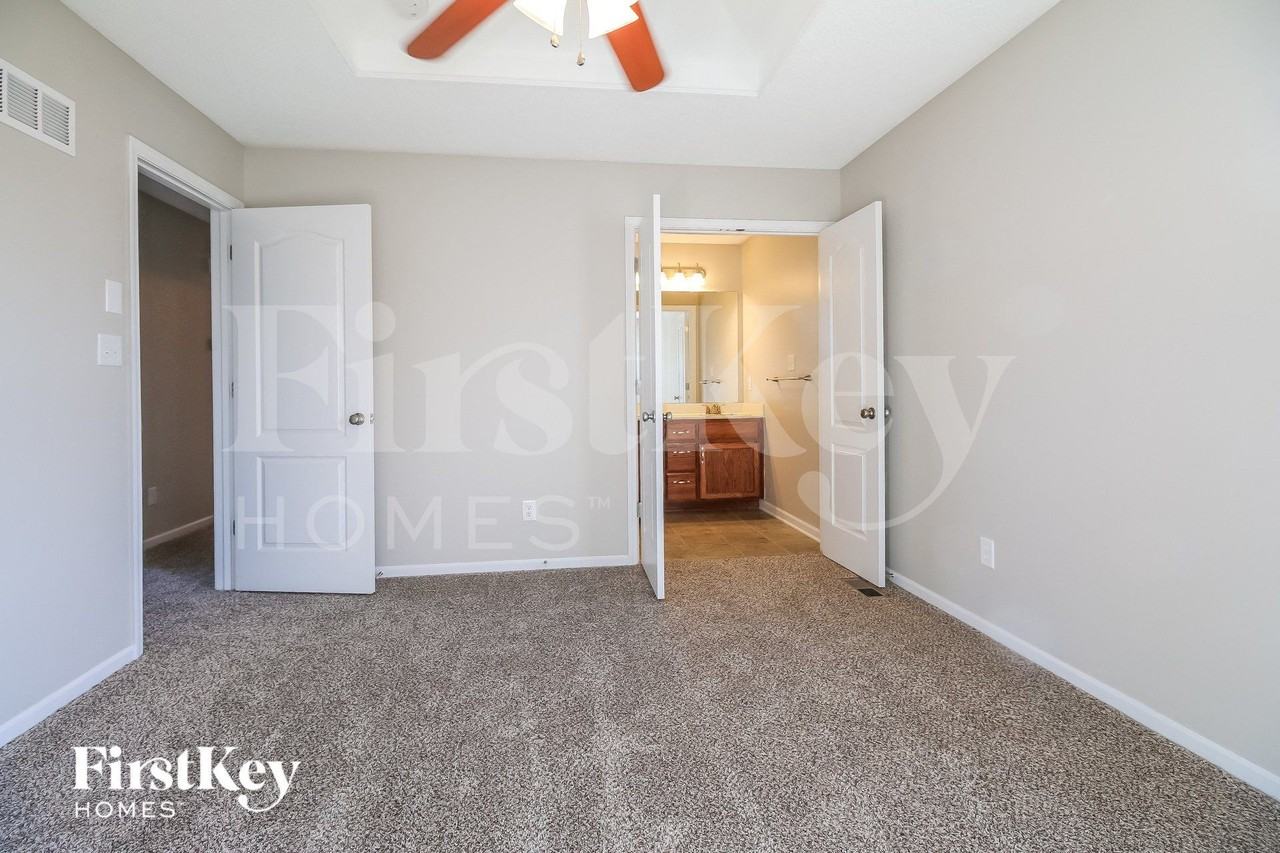 8719 Ne 116th St - Photo 7 of 15