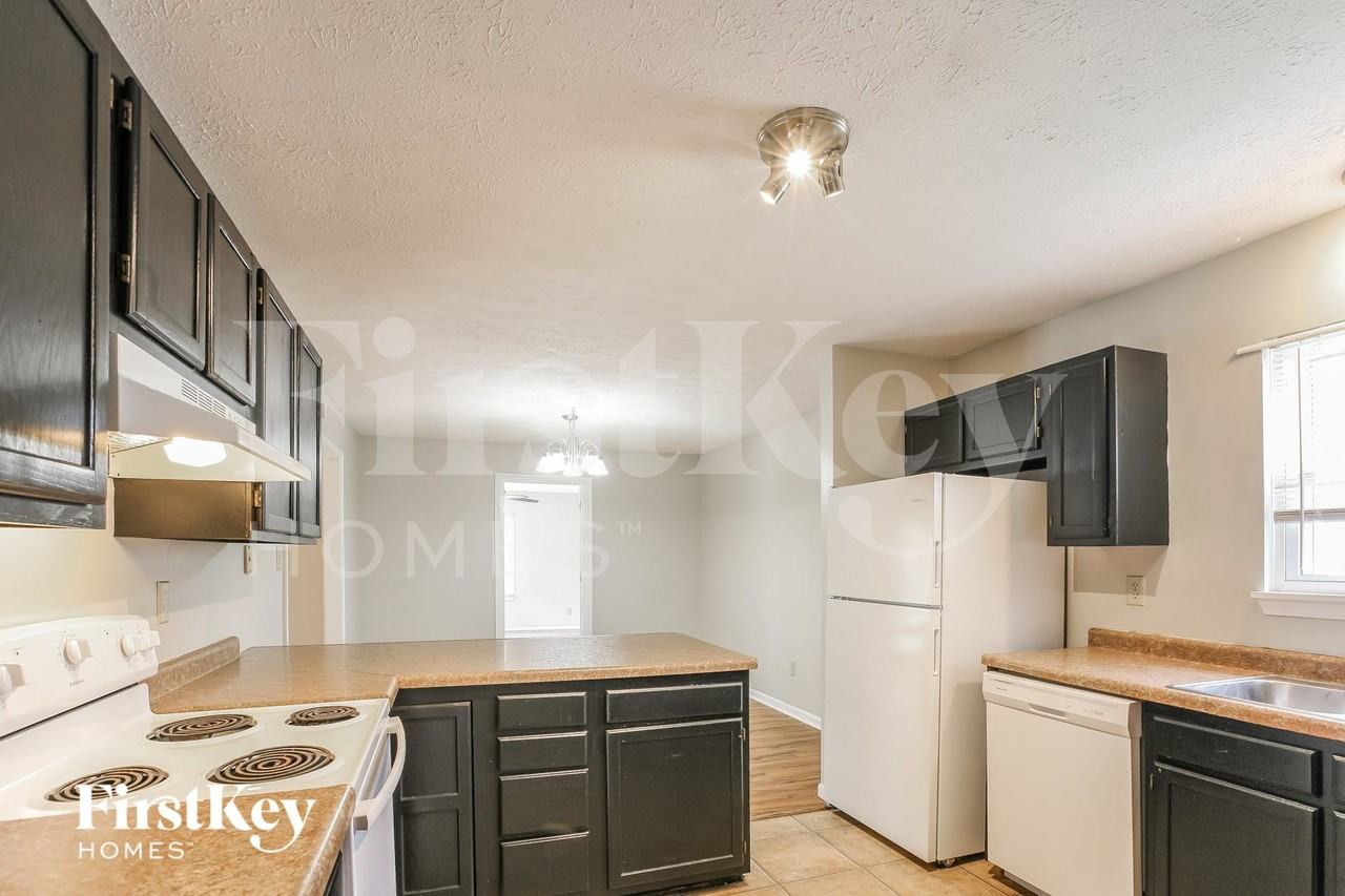 8522 Summertree Ln - Photo 7 of 15