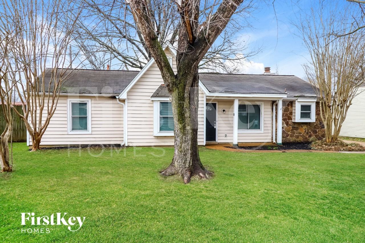 7124 Country Side Rd - Photo 2 of 15