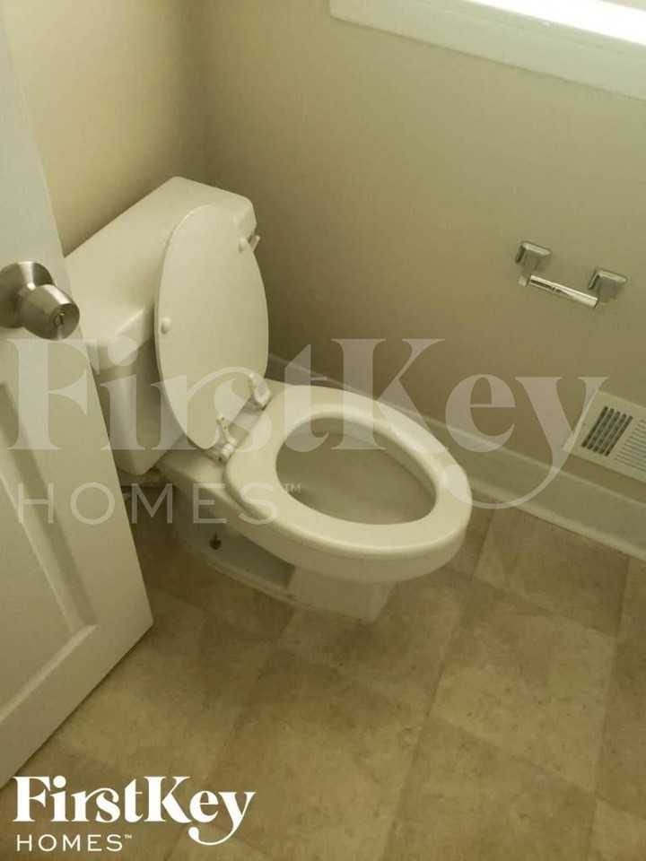 6741 Fallawater Cir - Photo 6 of 9