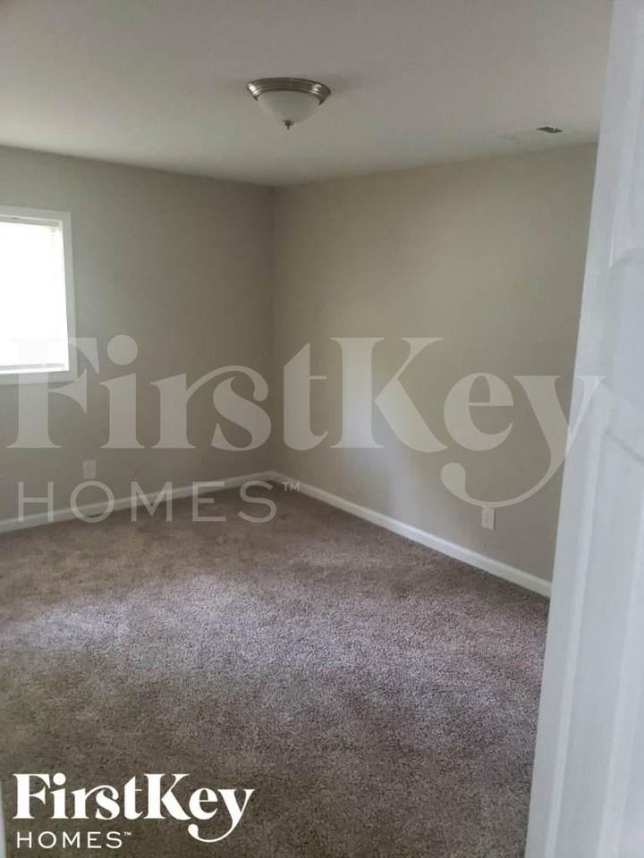 6741 Fallawater Cir - Photo 7 of 9
