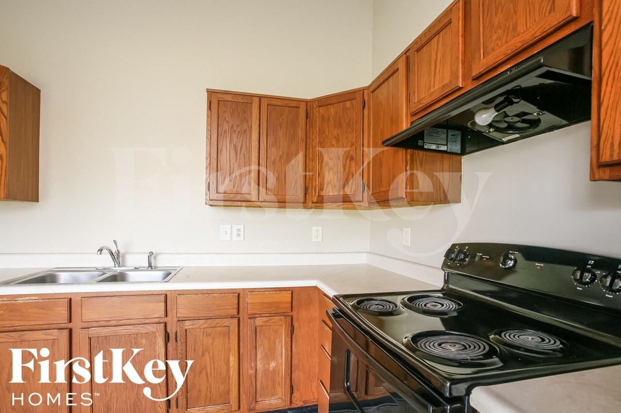 5922 Brookville Lake Dr - Photo 7 of 15