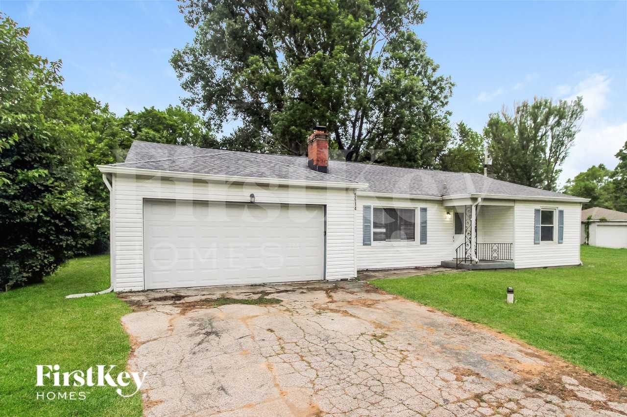 5614 N Victoria Dr - Photo 2 of 16