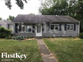 featured image of 4801 Leone Dr