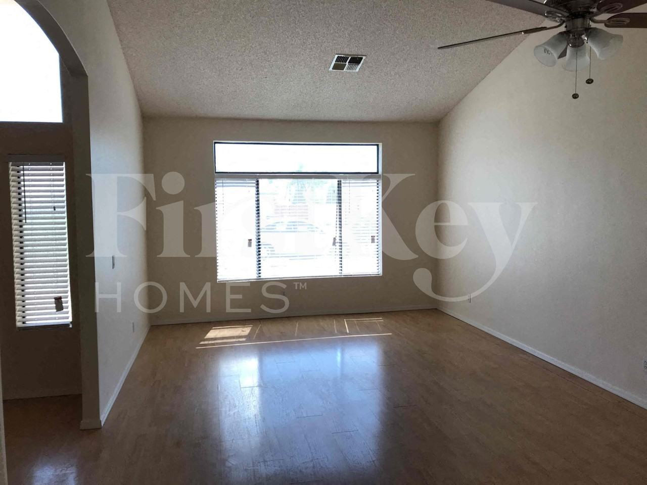 4110 W Questa Dr - Photo 3 of 20