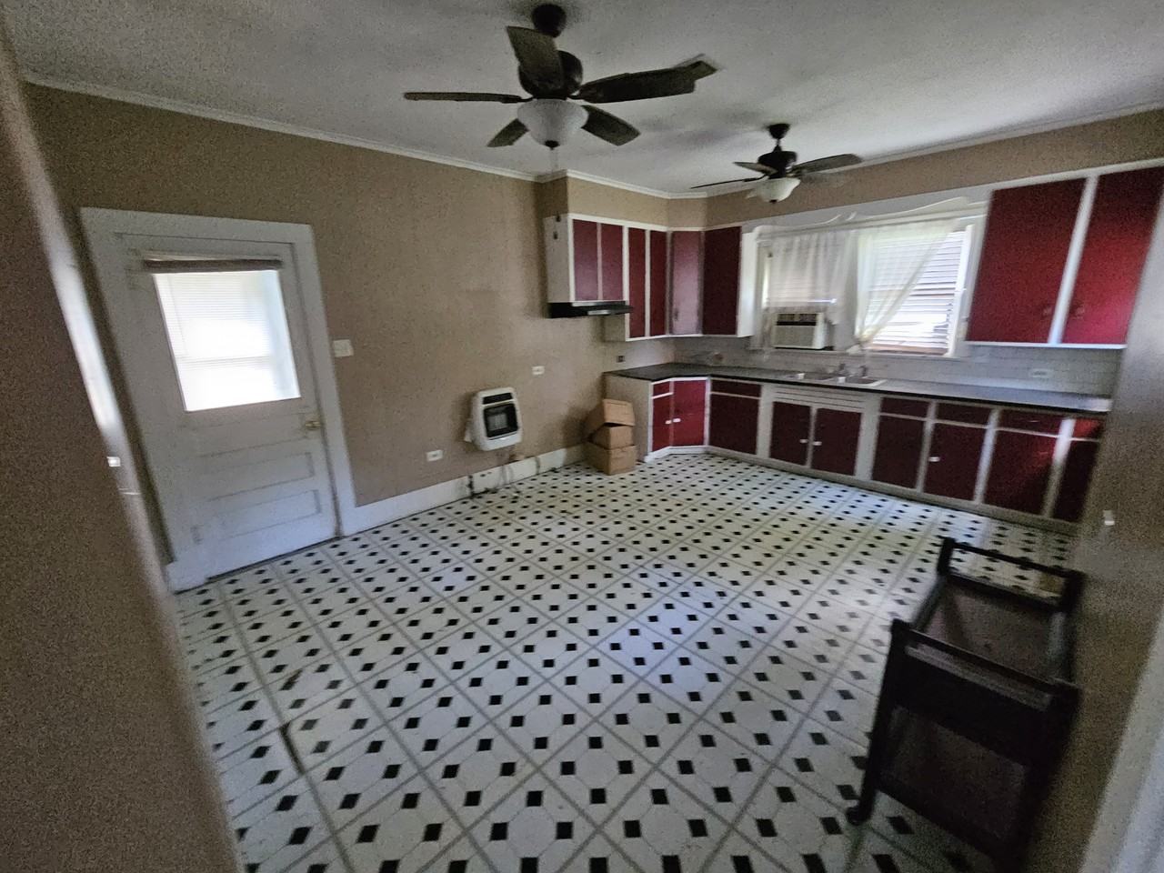 1505 Quevado St #1 - Photo 6 of 9