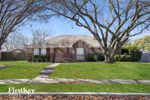 featured image of 2321 Lakeshore Ln