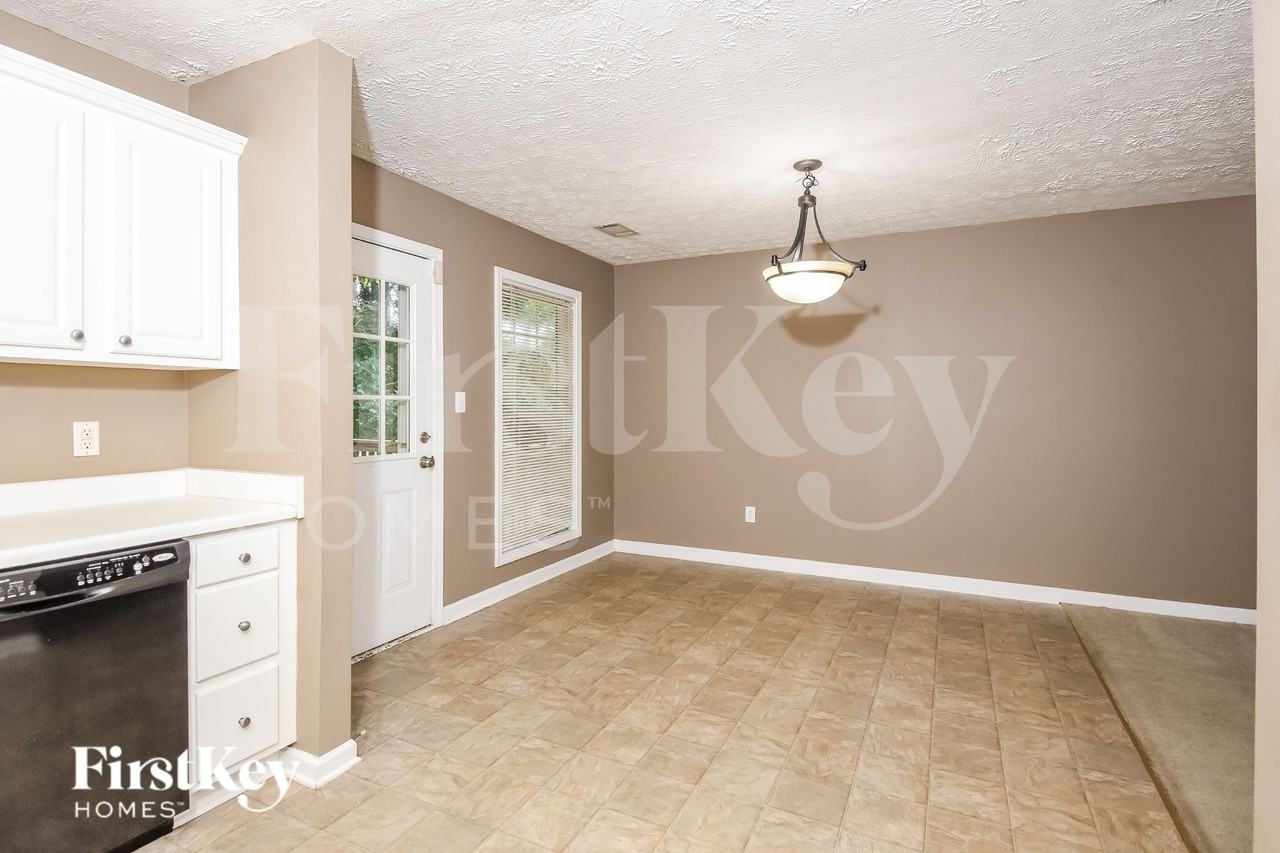 2248 Lake Ranch Ct - Photo 6 of 16