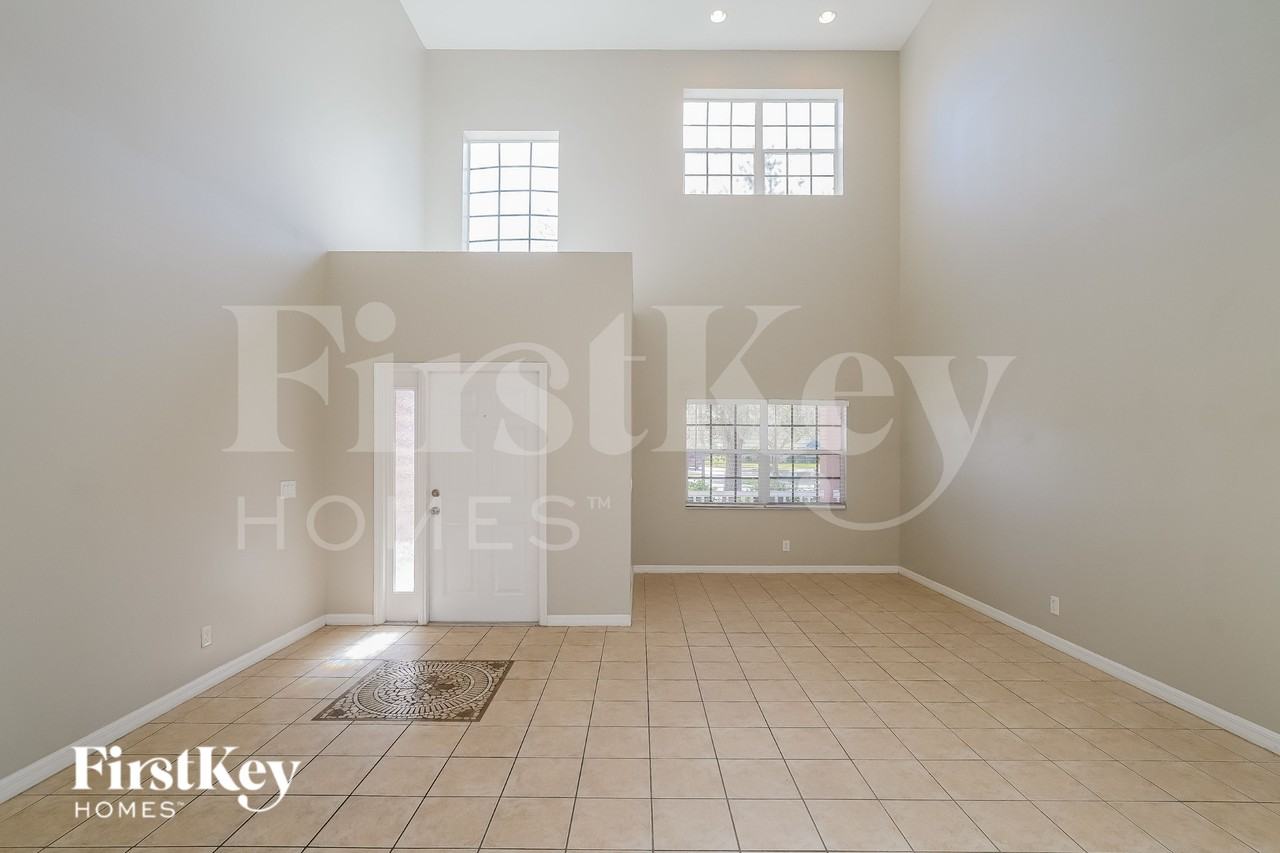 20618 Whitebud Ct - Photo 3 of 16