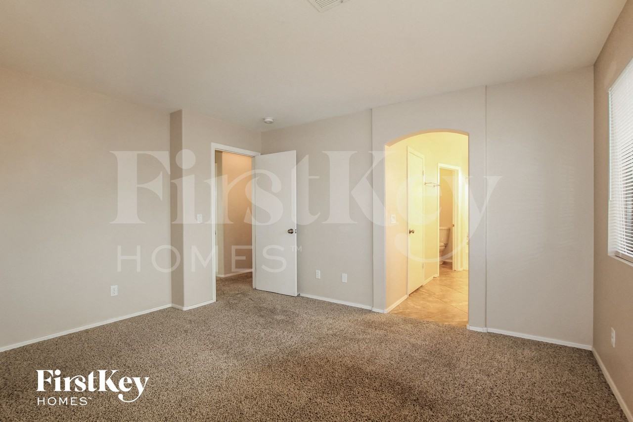 15886 W Statler St - Photo 7 of 15