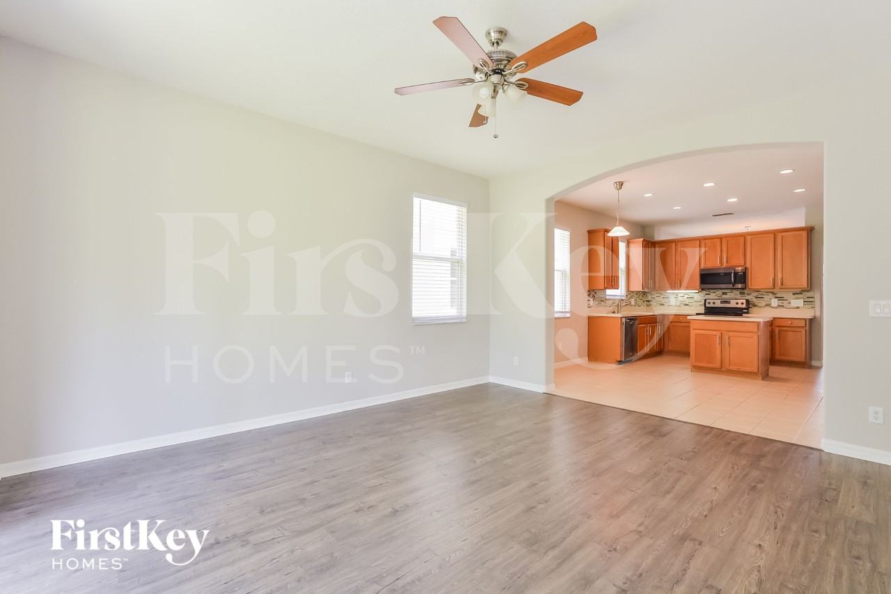 14832 Faberge Dr - Photo 6 of 16