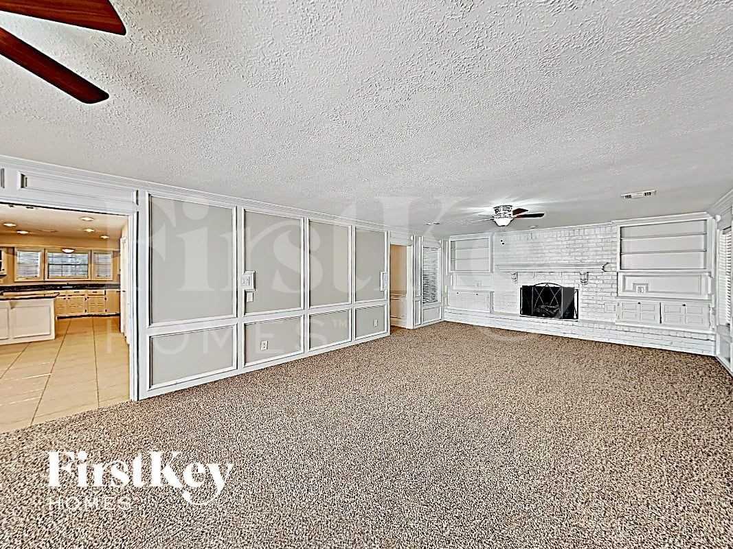 12710 Ivyforest Dr - Photo 2 of 17