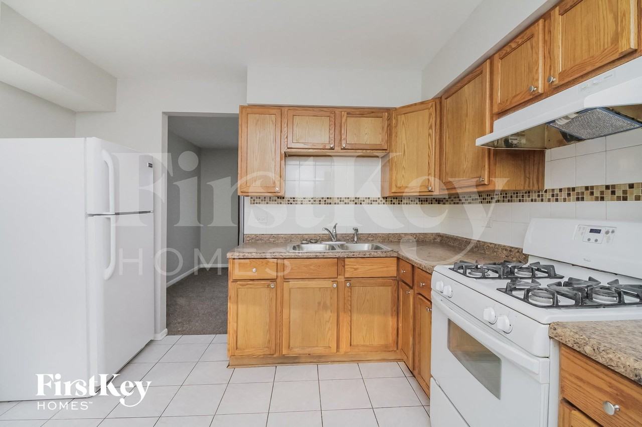 1253 187th St - Photo 6 of 14