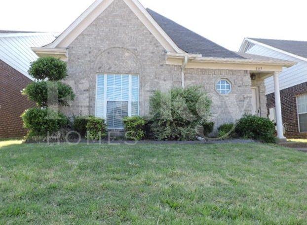 1177 Travers Ln - Photo 2 of 17
