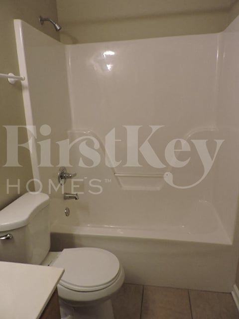 1177 Travers Ln - Photo 5 of 17