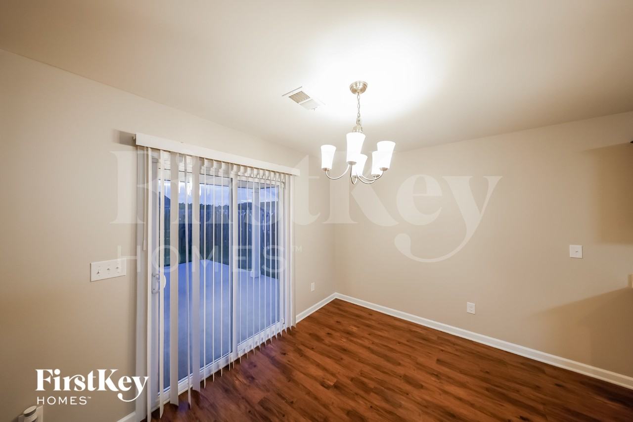 104 Rosegate Dr - Photo 5 of 15