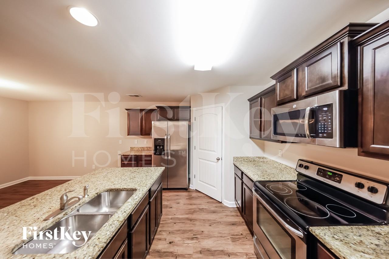 104 Rosegate Dr - Photo 7 of 15