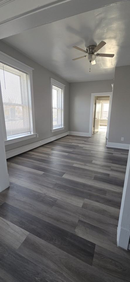 822 E River Dr #2 - Photo 3 of 9