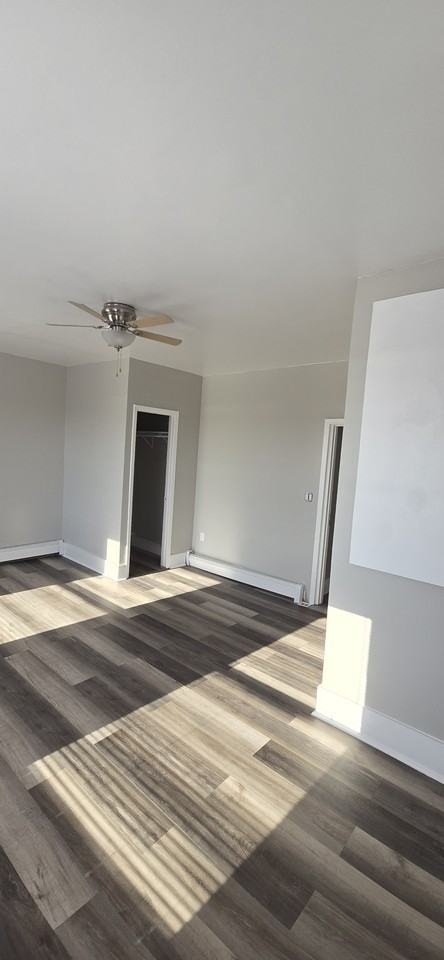 822 E River Dr #2 - Photo 5 of 9