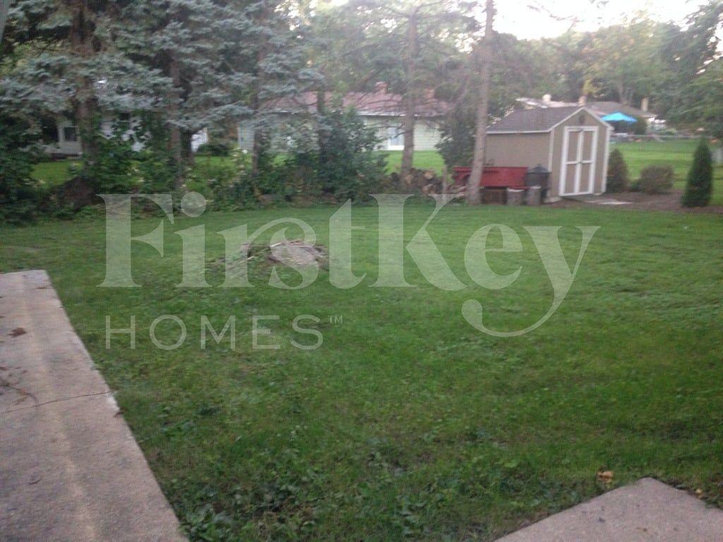 185 Pauline Dr - Photo 3 of 3