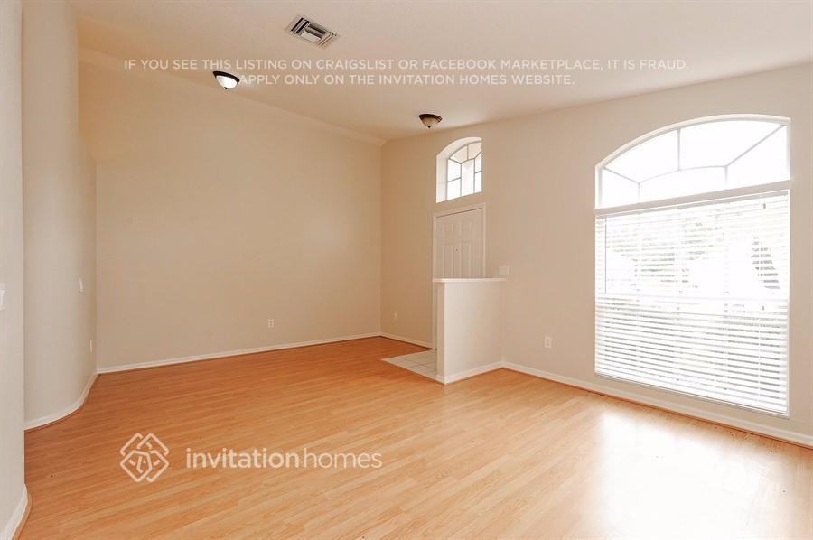 25415 Seven Rivers Cir - Photo 3 of 16