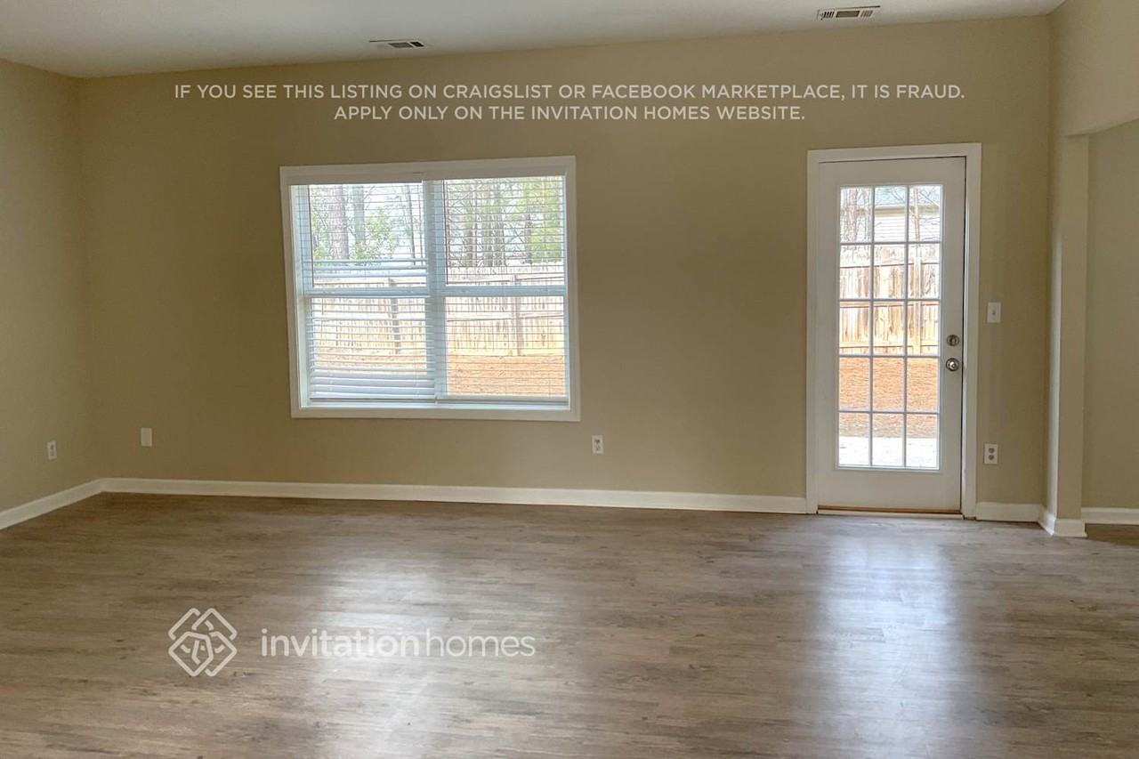 100 Barberry Ln - Photo 5 of 11