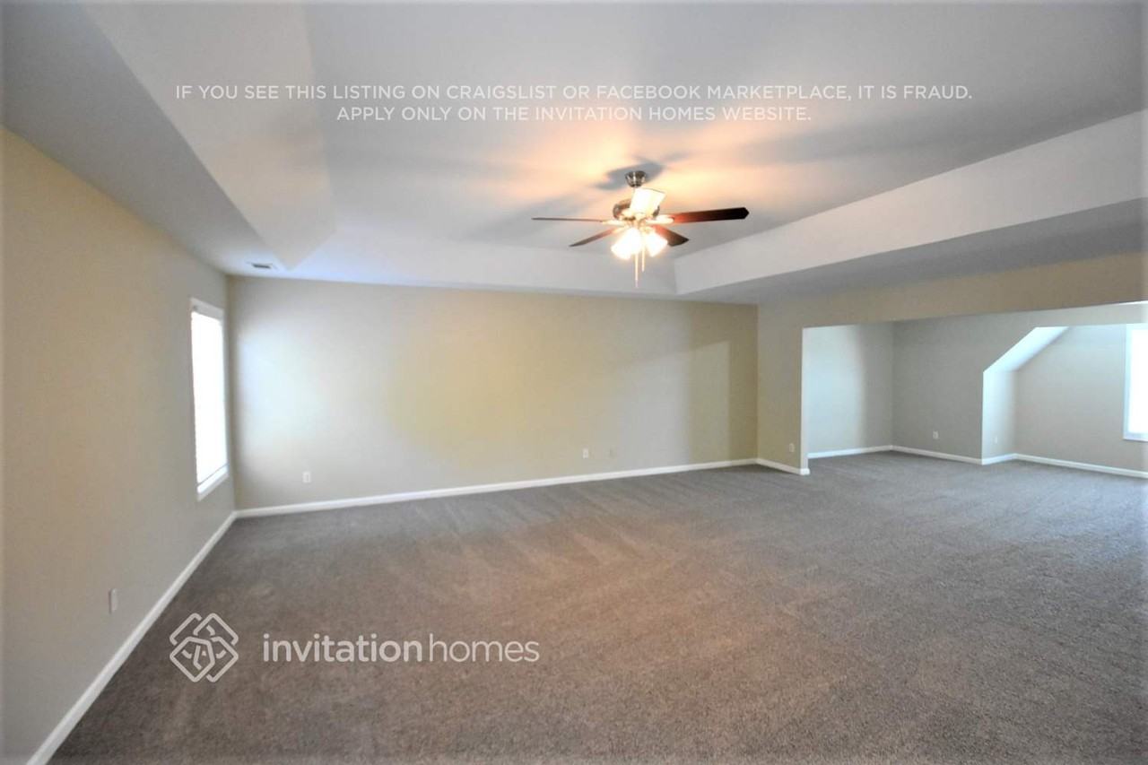 100 Barberry Ln - Photo 7 of 11