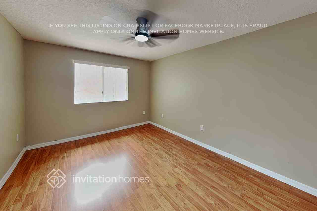 5927 Sw 163rd Ave - Photo 7 of 21