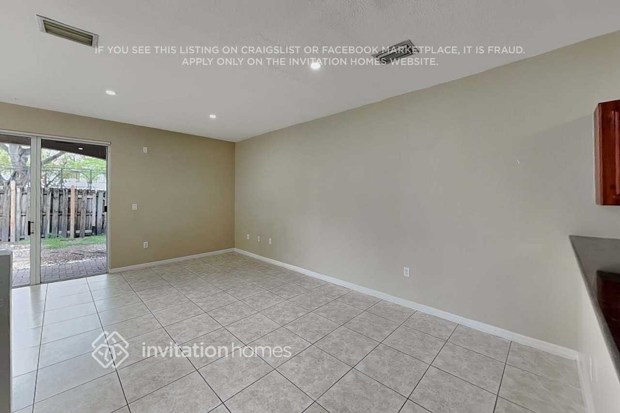 15307 Sw 88th Ter - Photo 7 of 21