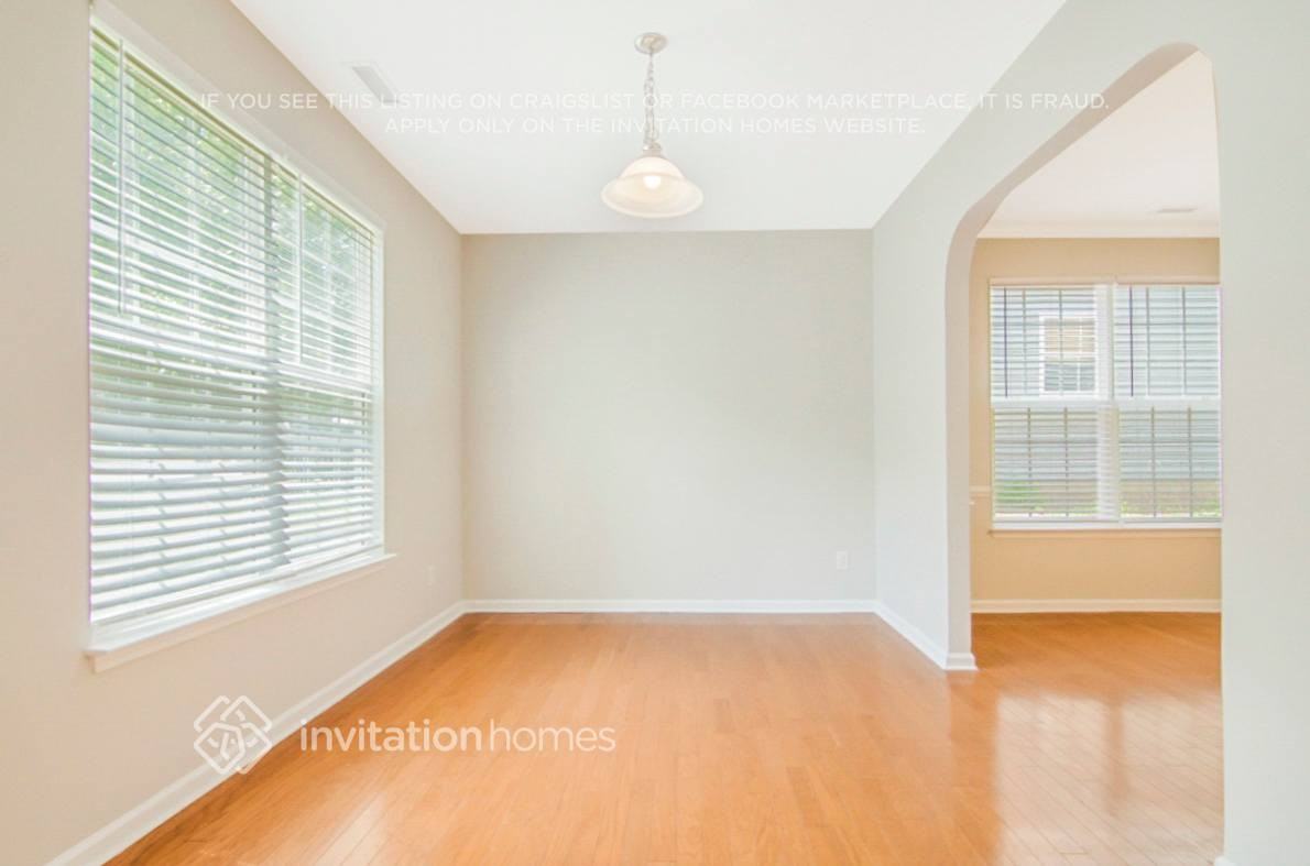 12312 Tetons Ct - Photo 4 of 29