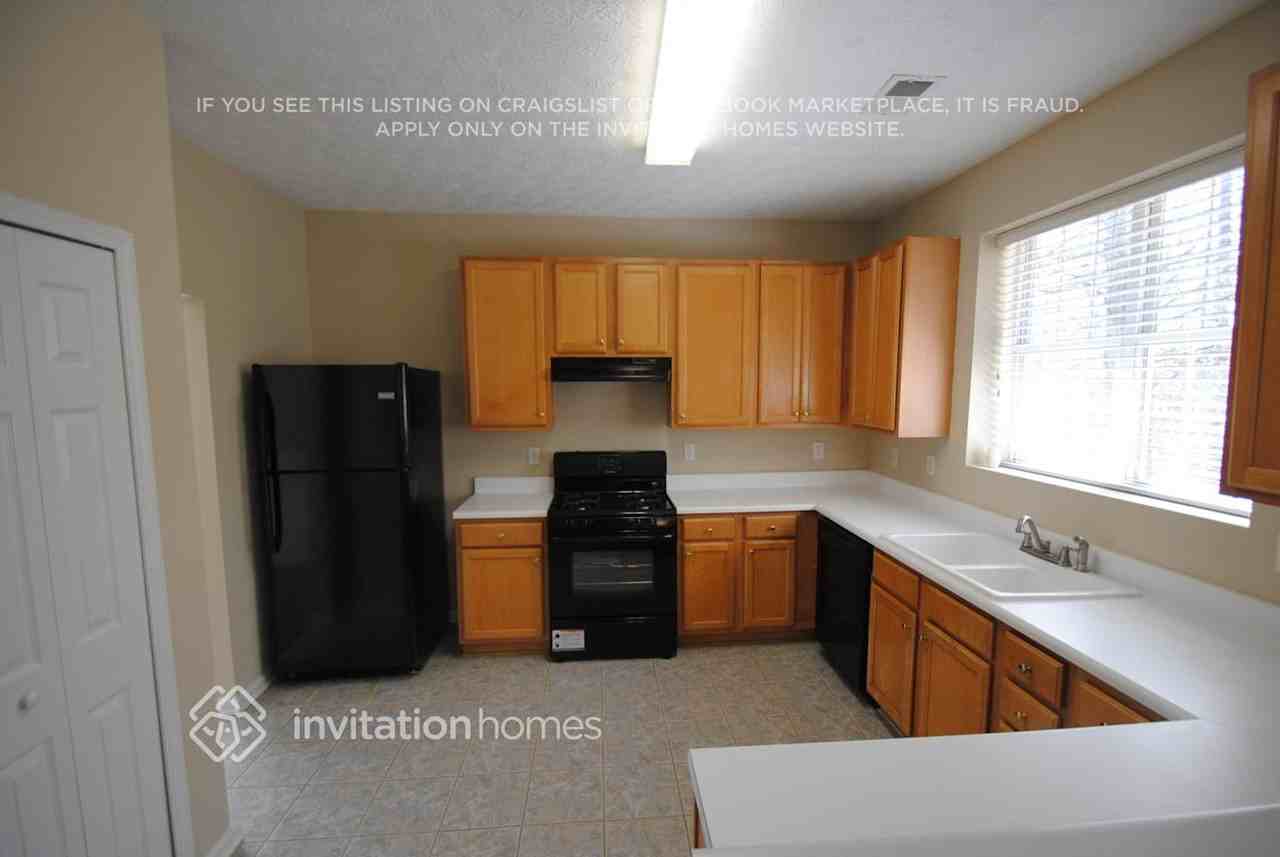 340 Magnolia Walk Ln - Photo 3 of 11