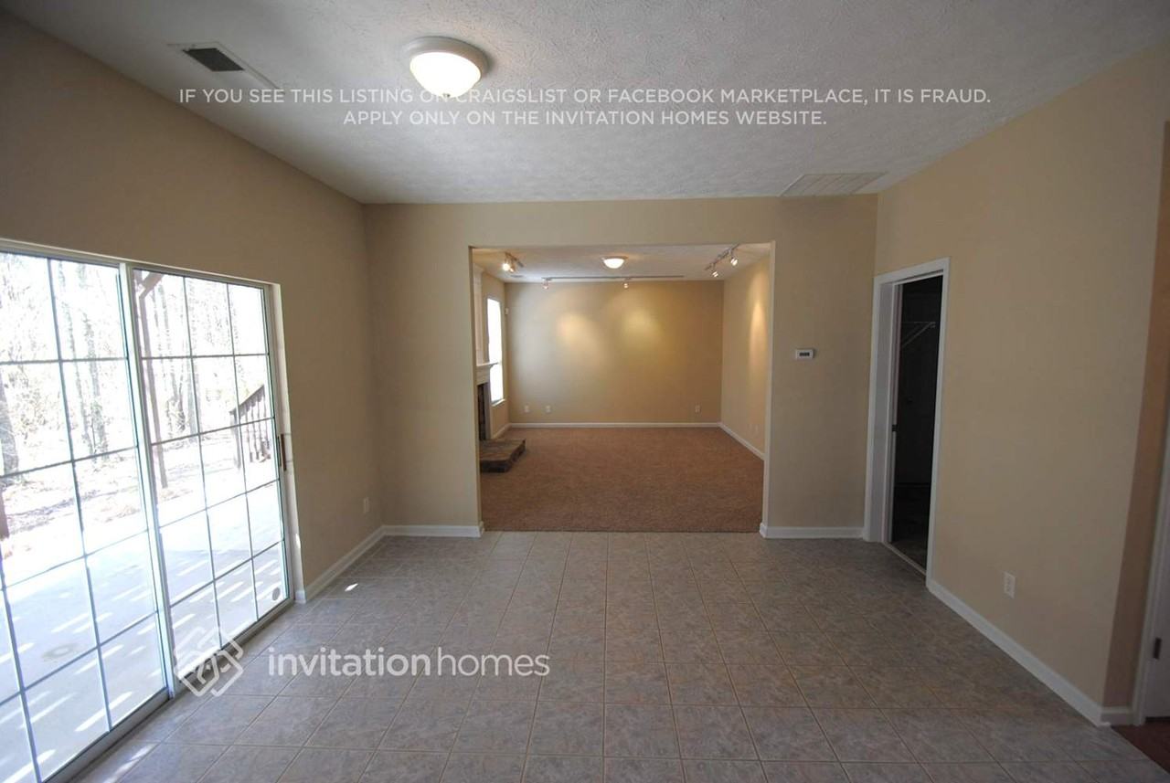 340 Magnolia Walk Ln - Photo 4 of 11