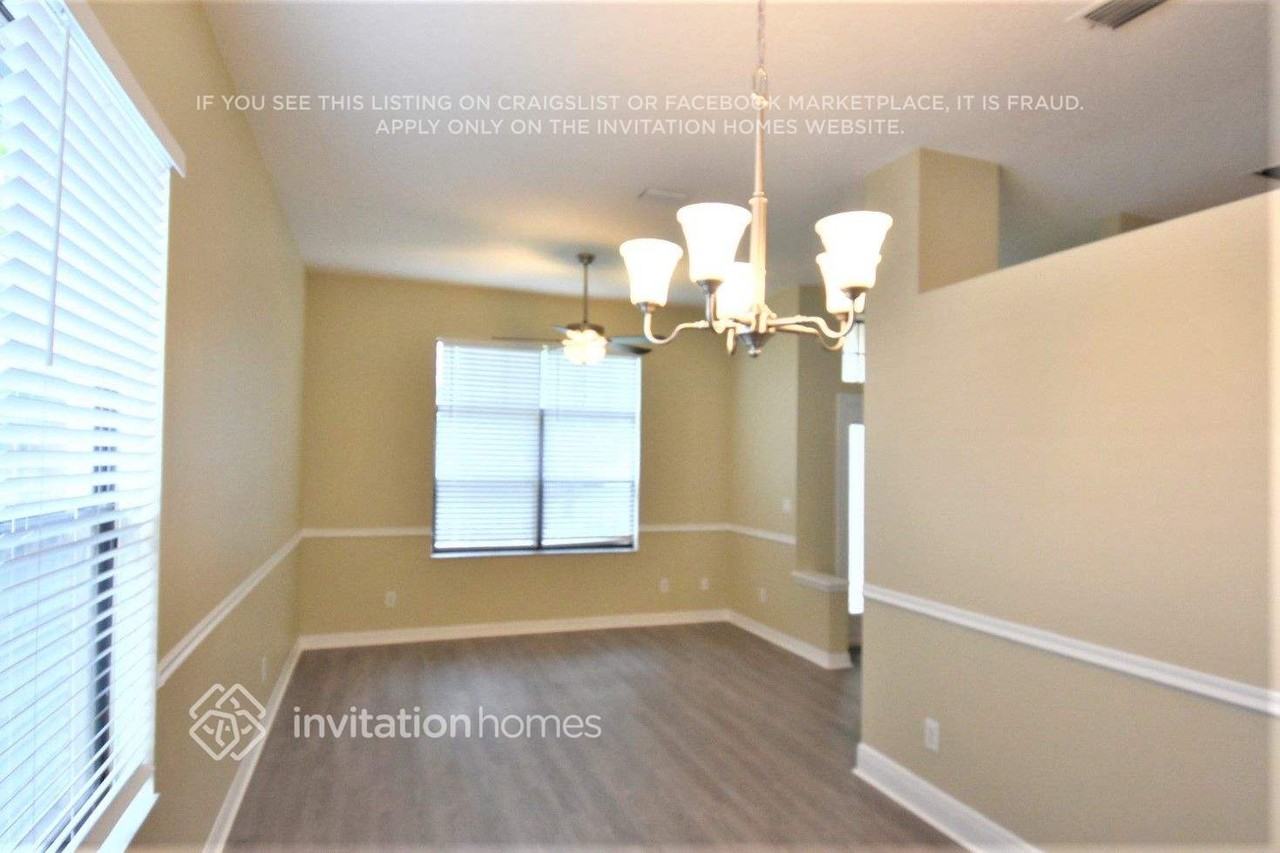7054 Red Bay Ct - Photo 4 of 15