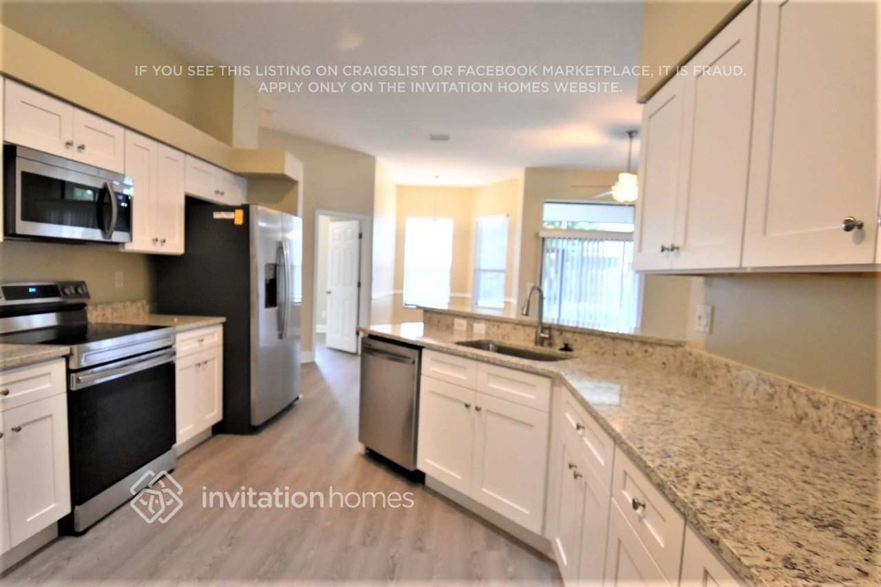 7054 Red Bay Ct - Photo 6 of 15