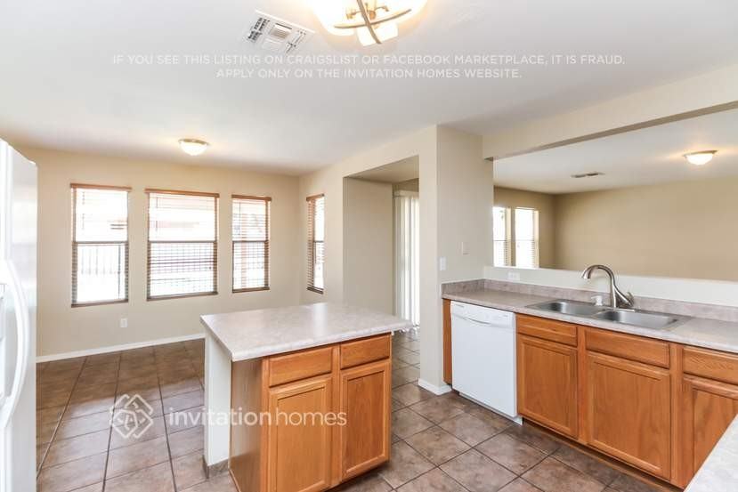 11051 E Flower Ave - Photo 3 of 15