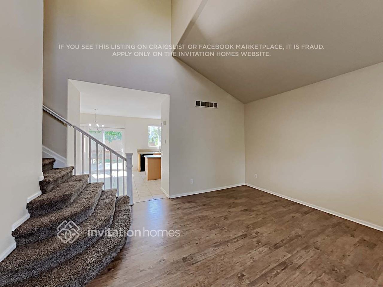 11027 Chesmore St - Photo 5 of 24