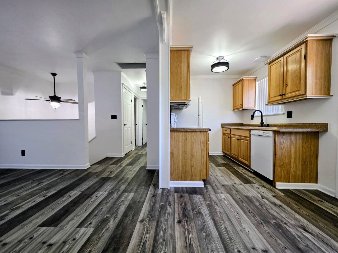 334 Wooster Ave #1 - Photo 5 of 36