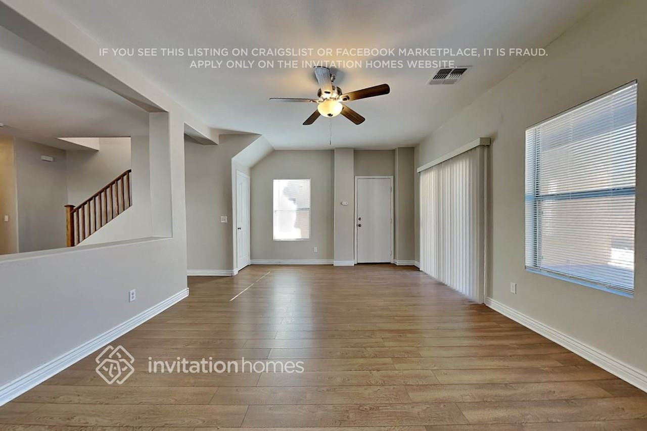 11226 W Garfield St - Photo 4 of 21