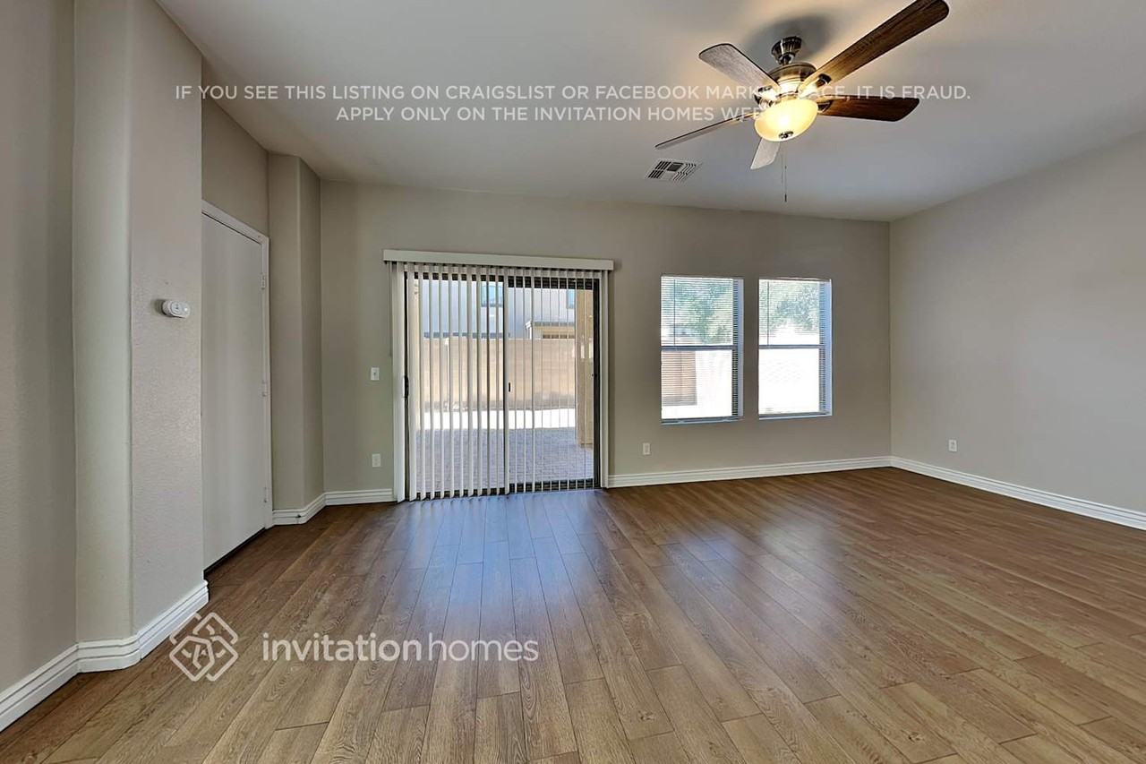 11226 W Garfield St - Photo 5 of 21