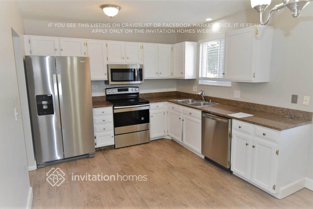14953 E Temple Pl - Photo 5 of 15
