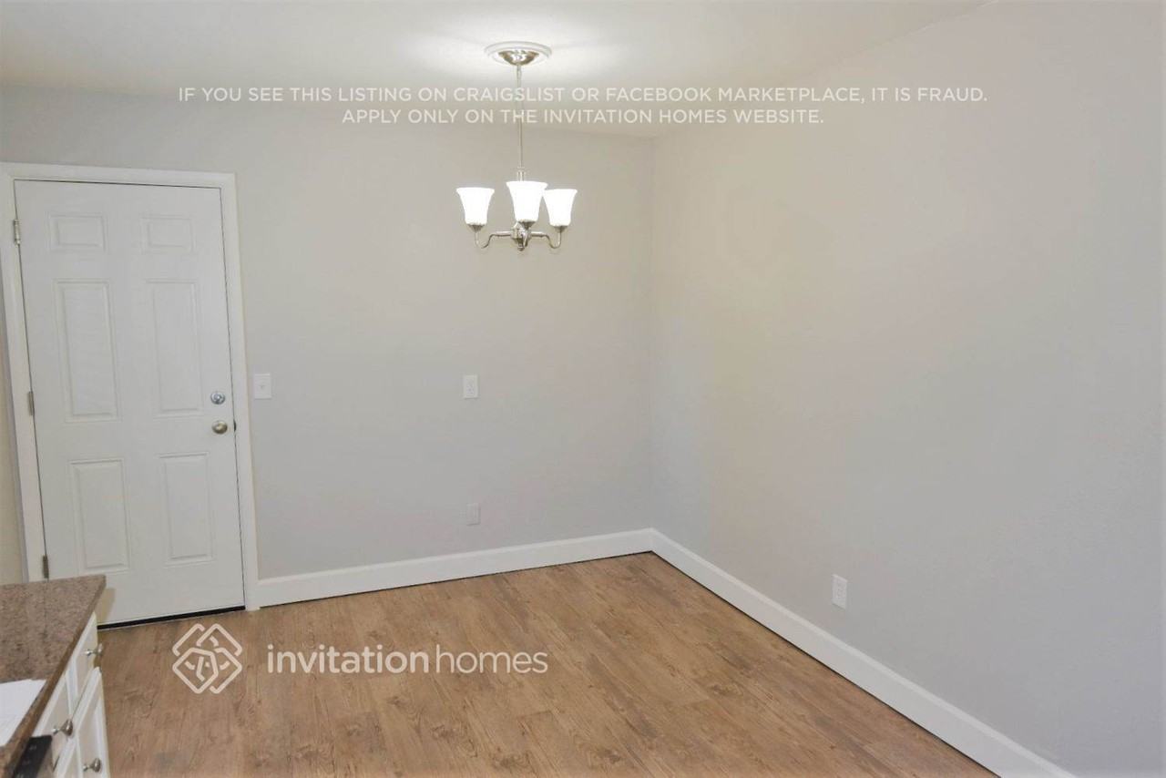 14953 E Temple Pl - Photo 6 of 15