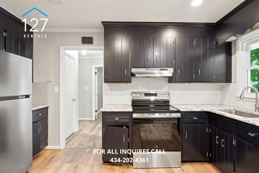5925 Hines Cir #A - Photo 2 of 19