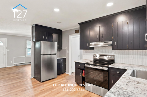5925 Hines Cir #A - Photo 3 of 19