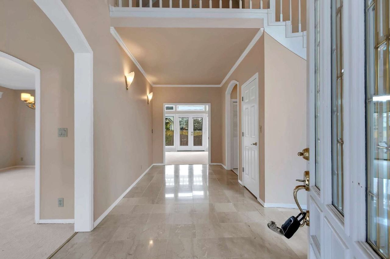 4021 Patrick Ct Se - Photo 2 of 13