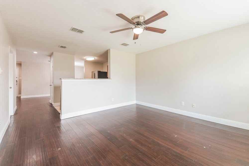 1428 Waterford Dr - Photo 6 of 16