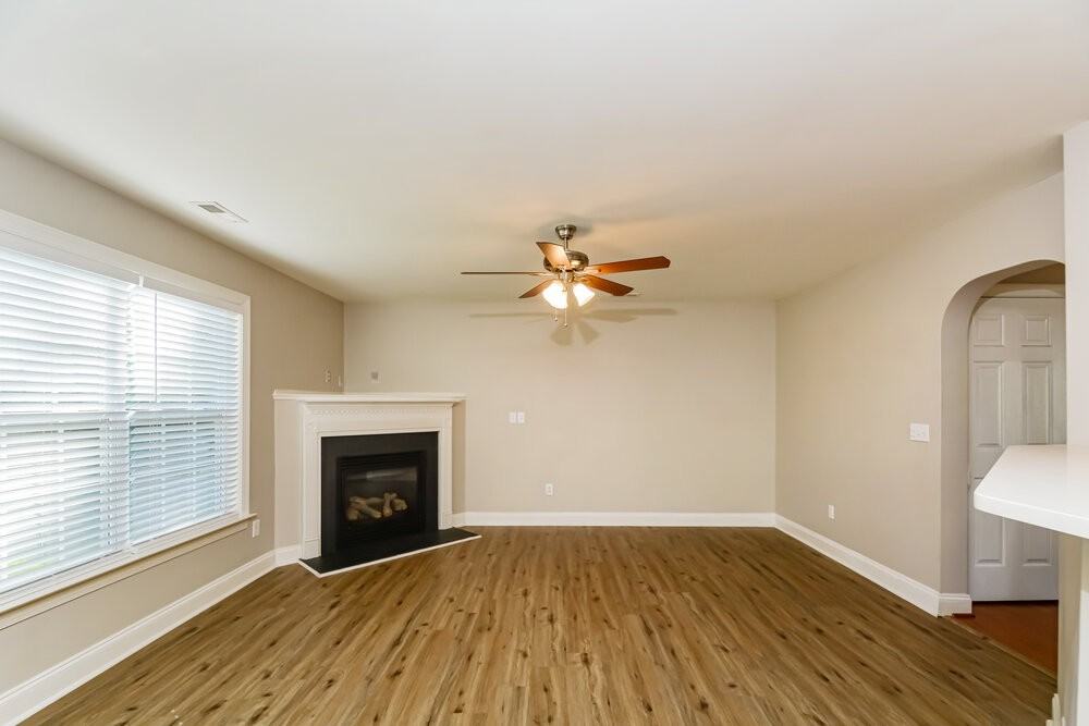 225 Braxcarr St - Photo 4 of 17