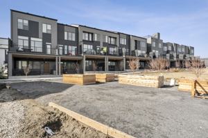 featured image of 244 Somerglen Common Sw #1