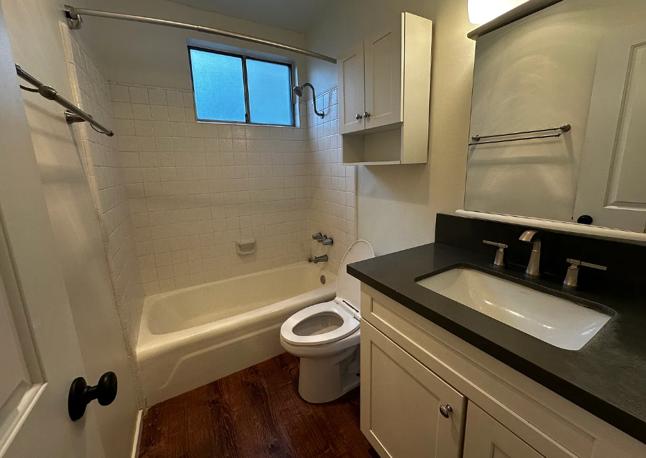 3045 E Theresa St #5 - Photo 6 of 11